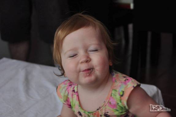 Na hora de partir de Porto Alegre, a capital do Rio Grande do Sul, ganhamos um beijo bem gostoso da Olivia!